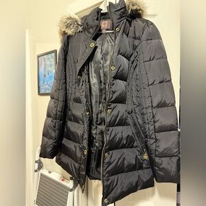 Anne Klein Black Down Puffer Coat with Faux Fur Trim